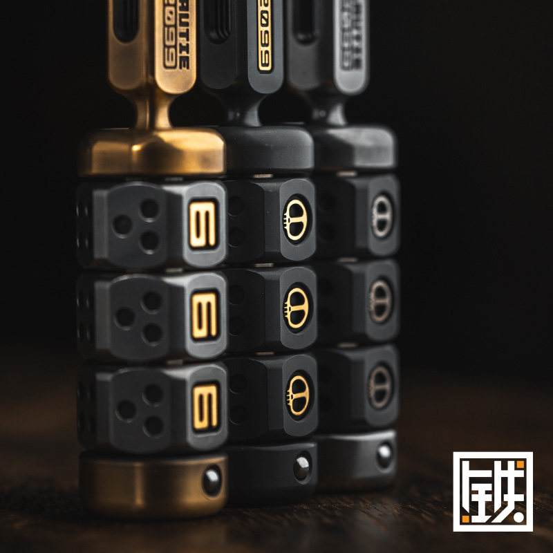 指玩屋 老铁匠大满贯幸运拨轮指尖陀螺棘轮手指解压黑科技玩具edc,淘宝优惠券,粉丝福利购,淘宝优惠卷