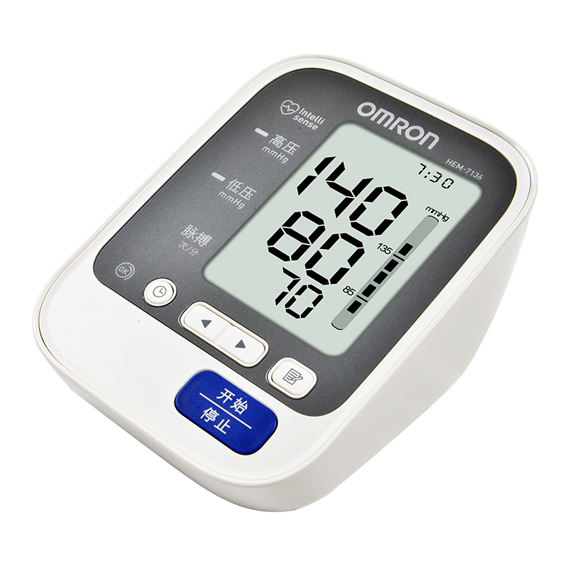 欧姆龙电子血压计上臂式HEM-7136医用量血压老人家用全自动 - 图1