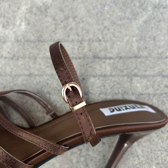 High-heeled fashion hollowed-head back tripping sandals for women