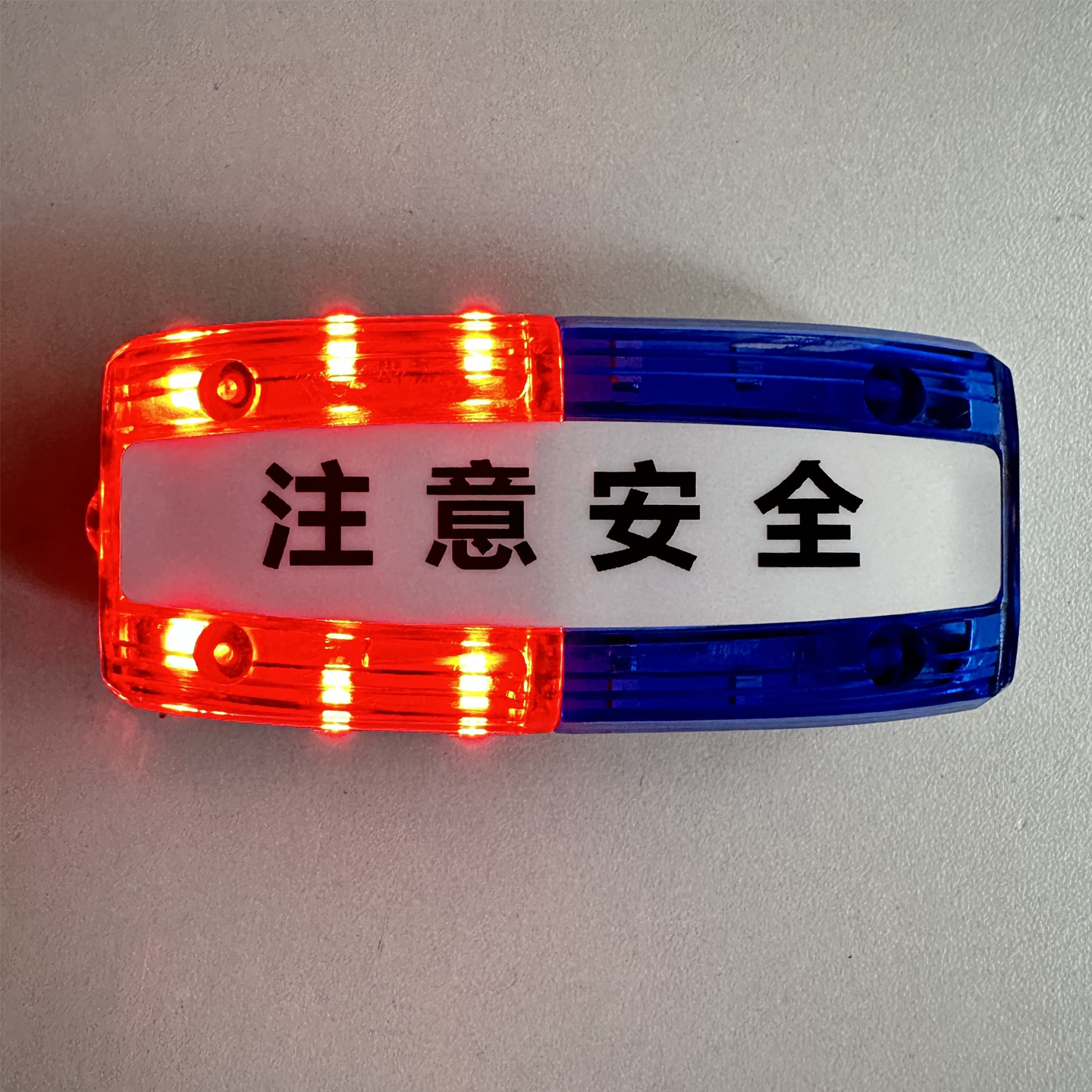 [ led-лопатка плеча ночь патруль дежурство активная внешняя плечевая клипса красно-синий мигающий сигнал охрана уборка type-c]