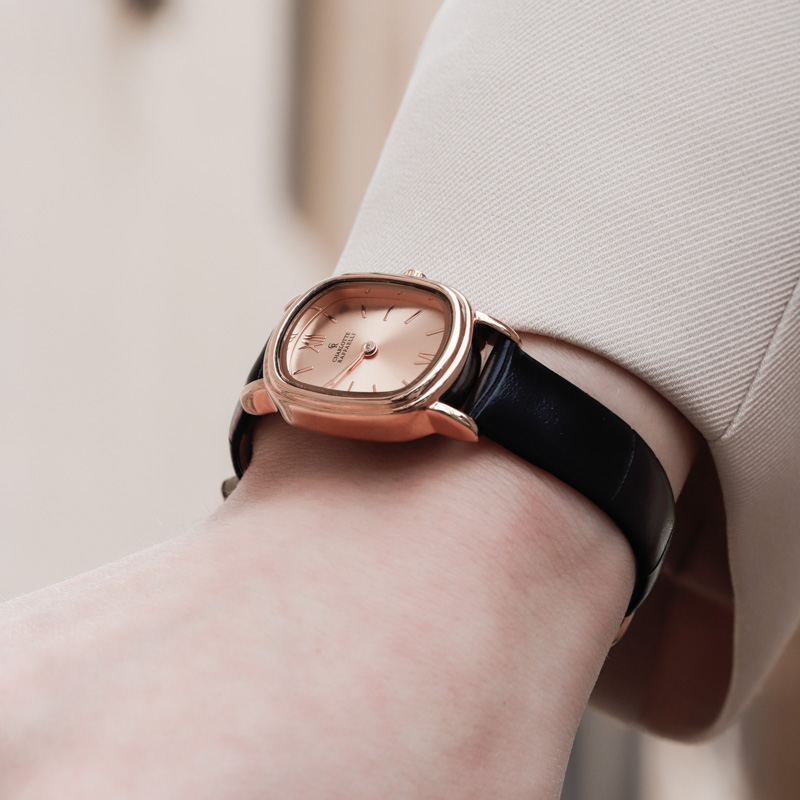 【新品】cr夏洛特小可可椭圆复古女表 charlotteraffaelli欧美腕表