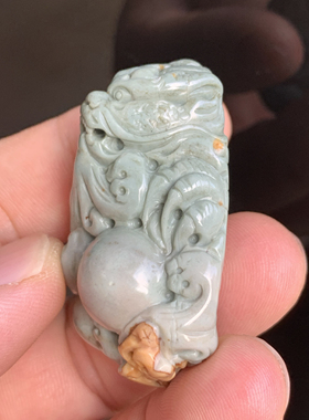 天然阿拉善彩玉巧色精工男女同款事事如意祥龙吊坠