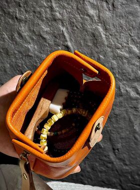 真软皮PU手串收纳包便携按扣