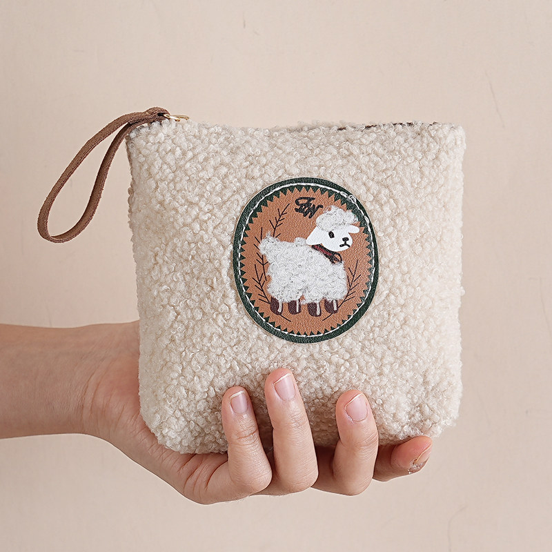 可爱小绵羊拉链化妆包小巧便携口红卫生巾收纳包ins简约学生少女,淘宝优惠券,粉丝福利购,淘宝优惠卷