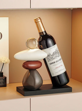 轻奢艺术时来运转红酒架摆件