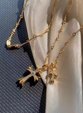 18K白金玫瑰金黄金笑脸字母满钻