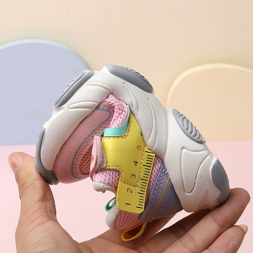 Модная спортивная обувь для мальчиков, нескользящие амортизирующие детские туфли, тренд сезона