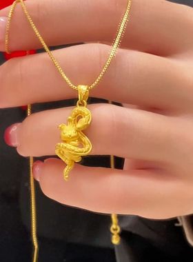 蛇盘兔本命年金色吊坠女蛇年本命年精美高级感小众设计项链送礼物