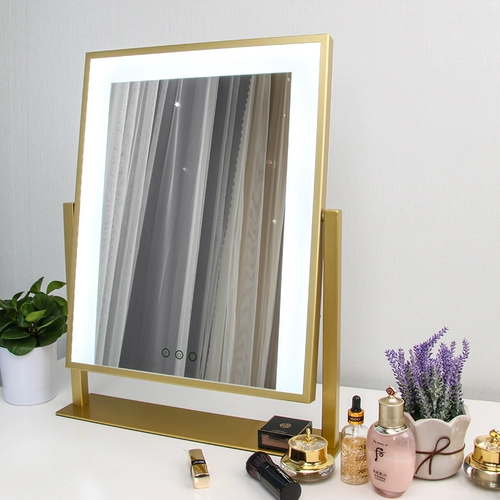 Сеть красного зеркала зеркала