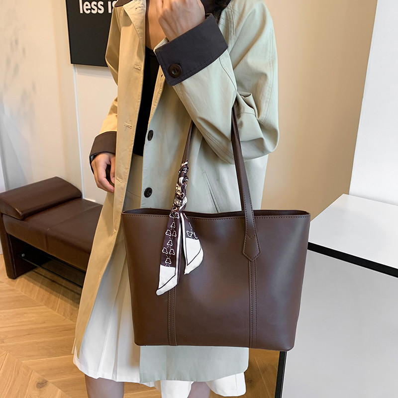 质感软皮包包女大容量女士新款手提包通勤托特包复古风旅行单肩包,淘宝优惠券,粉丝福利购,淘宝优惠卷