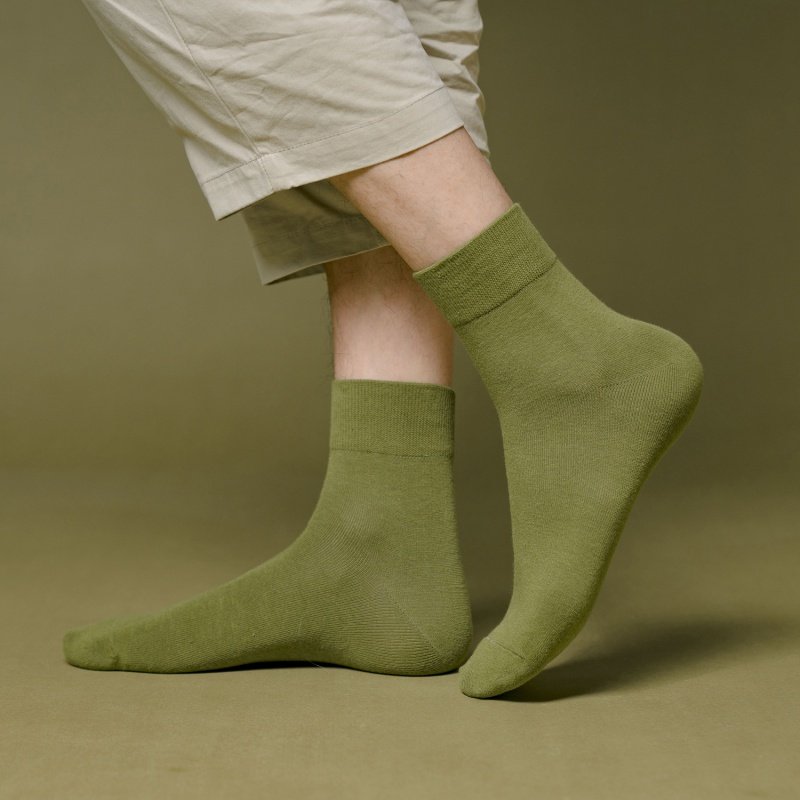 四季中筒男士纯色日系休闲黑色棉袜 曲夫人短袜/打底袜/丝袜/美腿袜