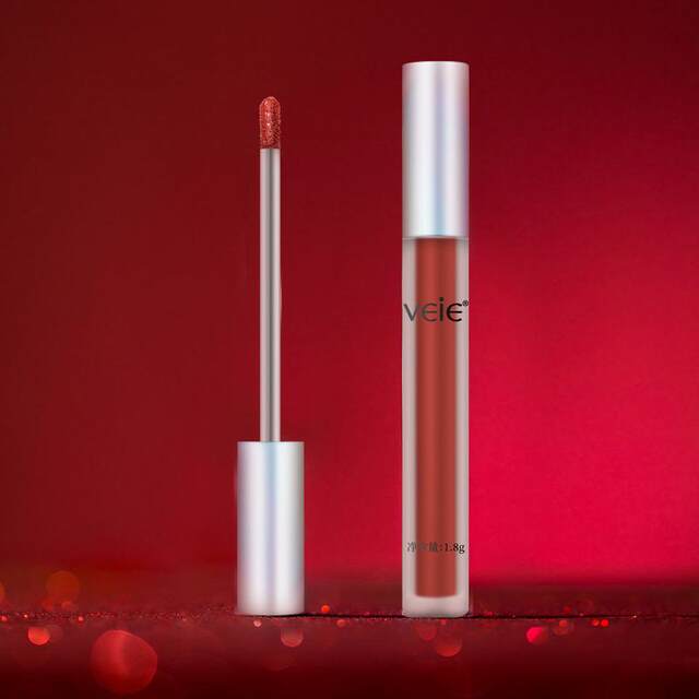 Veie is a velvet lip glaze that is dense, smooth, moisturizing, highly moisturizing, light and easy to spread, rich in color and long-lasting