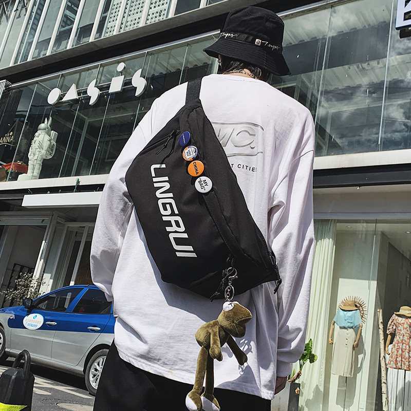 胸包潮牌ins休闲男士大容量斜挎包 尼麦男士包袋