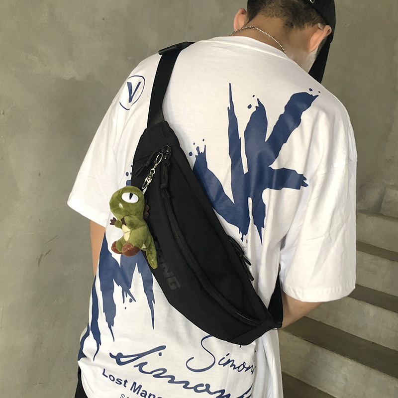 胸包潮牌ins个性男士嘻哈斜挎包 尼麦男士包袋