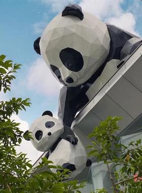 户外园林玻璃钢熊雕塑水景景观卡通摆件定制鹿抽象吉祥物天使龙虾