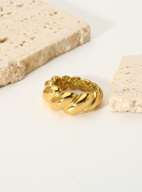 欧美复古钛钢18K金牛角戒指