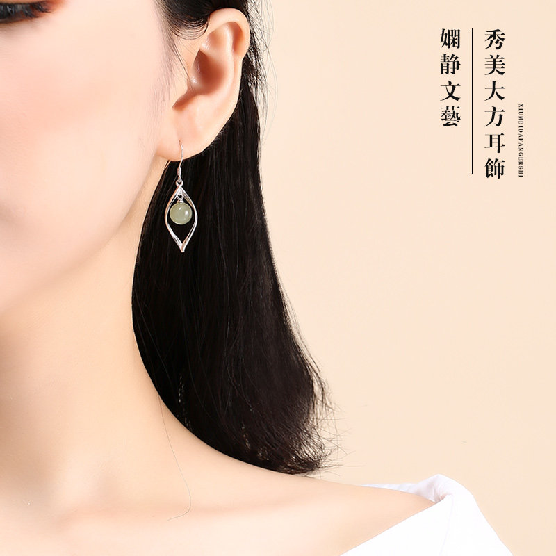 2021年新款纯银和田玉碧玉质日韩气质耳环女夏季款耳钉耳饰耳坠潮_虎窝淘