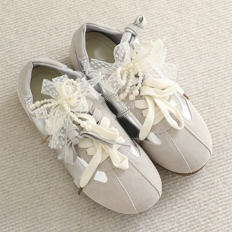 柜同步！芭蕾风薄底德训鞋秋新款小众设计感蕾丝珍珠休闲运动鞋女,淘宝优惠券,粉丝福利购,淘宝优惠卷
