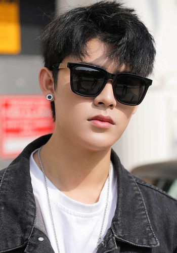 Трендовые солнцезащитные очки, коллекция 2021, популярно в интернете