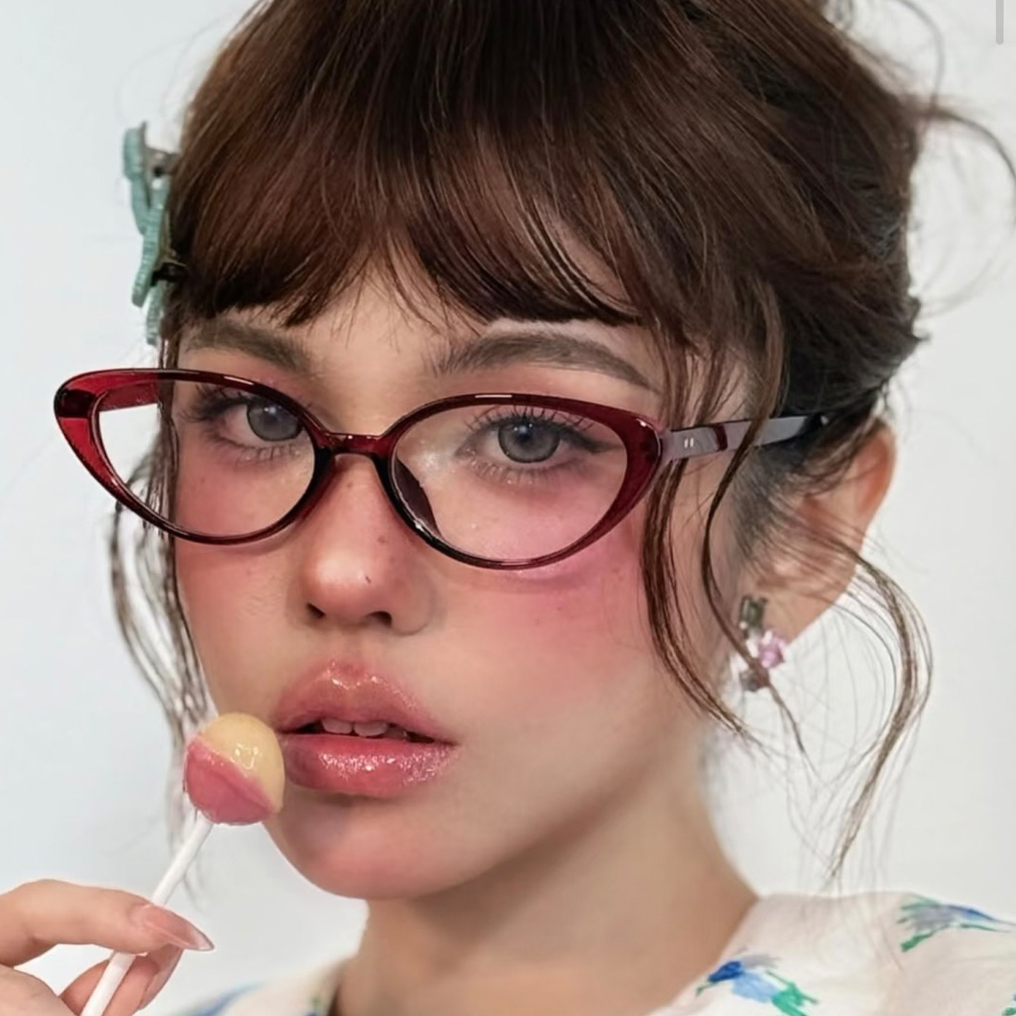 复古红色猫眼眼镜女椭圆小框高级感防蓝光小脸近视可配度数眼睛框,淘宝优惠券,粉丝福利购,淘宝优惠卷