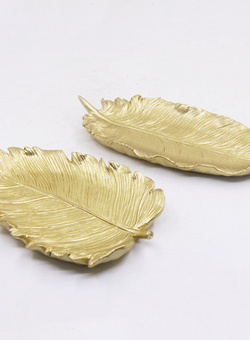 北欧创意金色树脂工艺品摆件