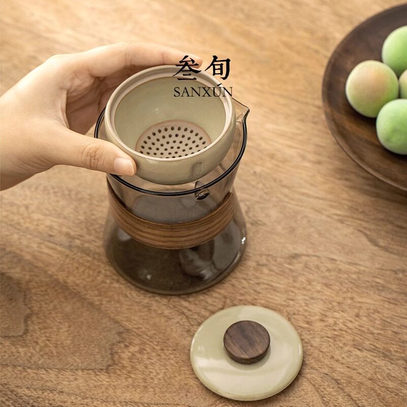 Thirty-year-old Ru kiln quick brewing cup portable bag type lazy tea making artifact one pot three cups travel tea set