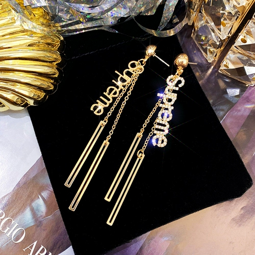 Серьги с кисточками с буквами, европейский стиль, коллекция 2023, популярно в интернете, яркий броский стиль, изысканный стиль