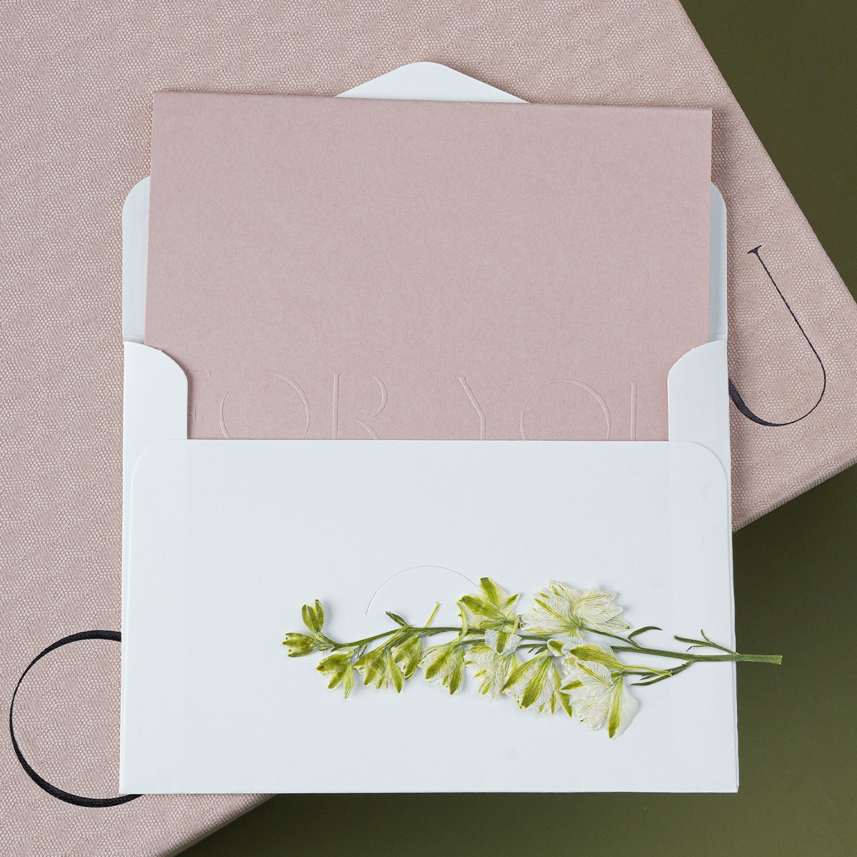 High-end embossed English solid color greeting card postcard