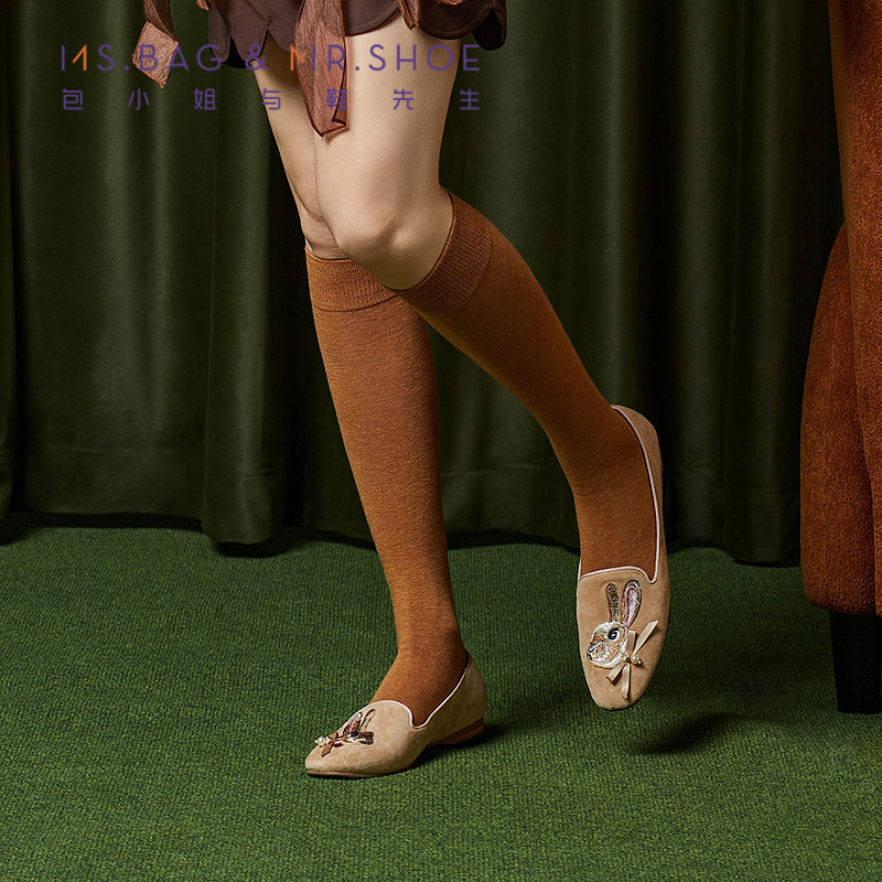 包小姐与鞋先生2025年秋季新款奶茶色波兰兔平底乐福鞋女253527,淘宝优惠券,粉丝福利购,淘宝优惠卷