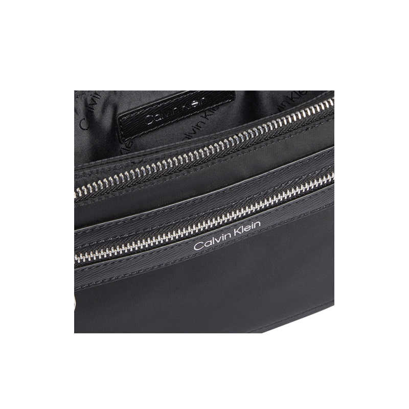 【自营】calvin klein男士黑色单肩包 天猫国际时尚范男士包袋