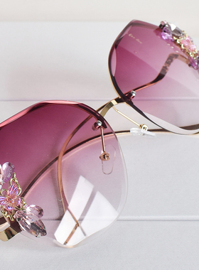 2024镶钻蝴蝶太阳镜女圆脸大脸显瘦遮阳防晒韩版墨镜女