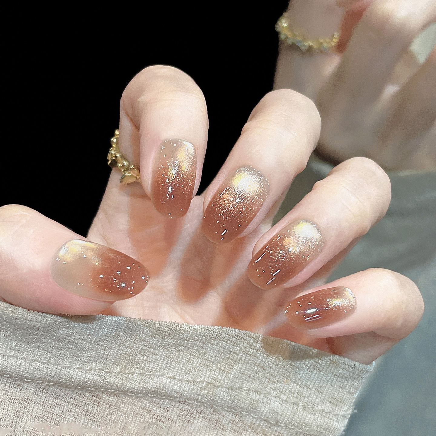 纯手工美甲贴片焦糖色精致猫眼2026新款高级感短款穿戴甲焦糖朗姆,淘宝优惠券,粉丝福利购,淘宝优惠卷