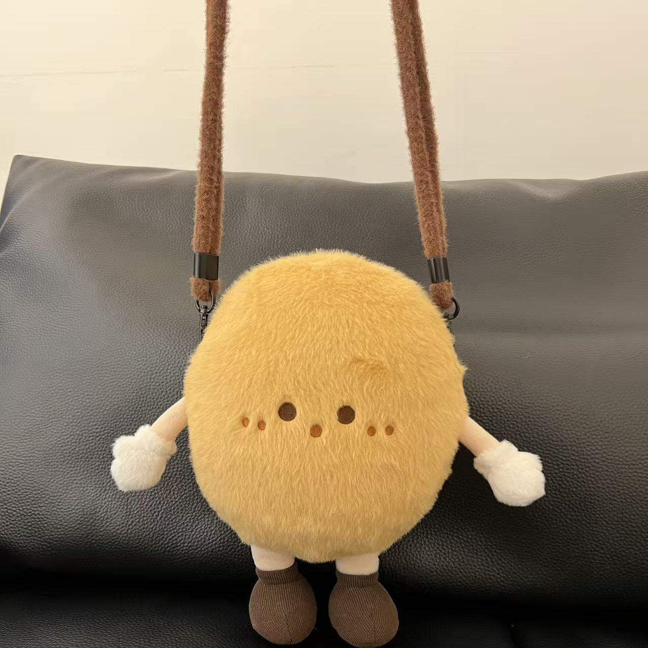 可爱毛茸茸土豆斜挎包零钱包口红收纳包单肩斜挎包创意手机包包,淘宝优惠券,粉丝福利购,淘宝优惠卷