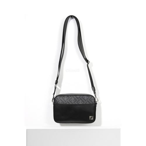 韩国直邮FENDI 相机包 (7M0286 AJF0 F0GXN) 斜挎包单肩包 - 图3