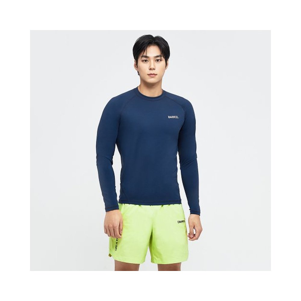 韩国直邮BARREL男士时尚防晒服MEN ESSENTIAL STANDARD FIT RASH-图0