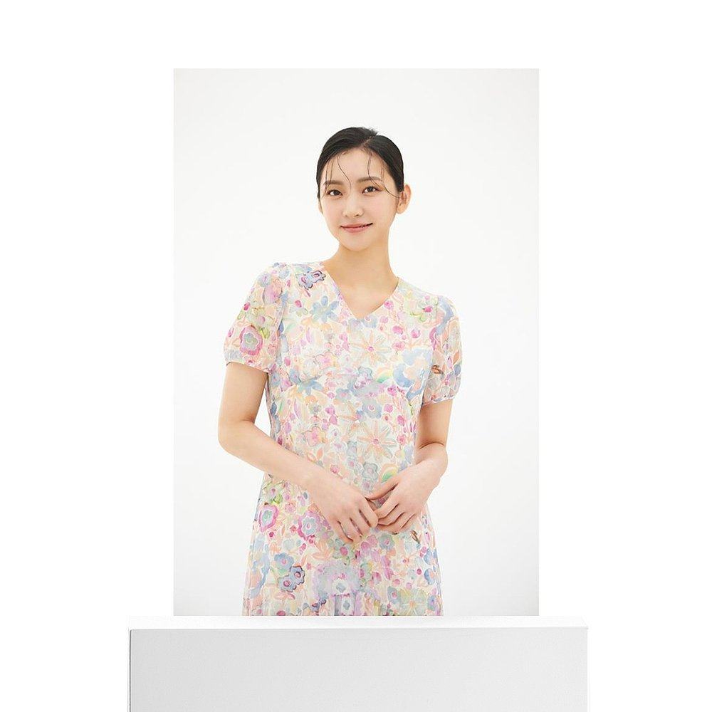  天猫国际探物韩国连衣裙