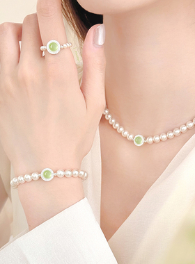 Southery施家珍珠绿玉髓项链