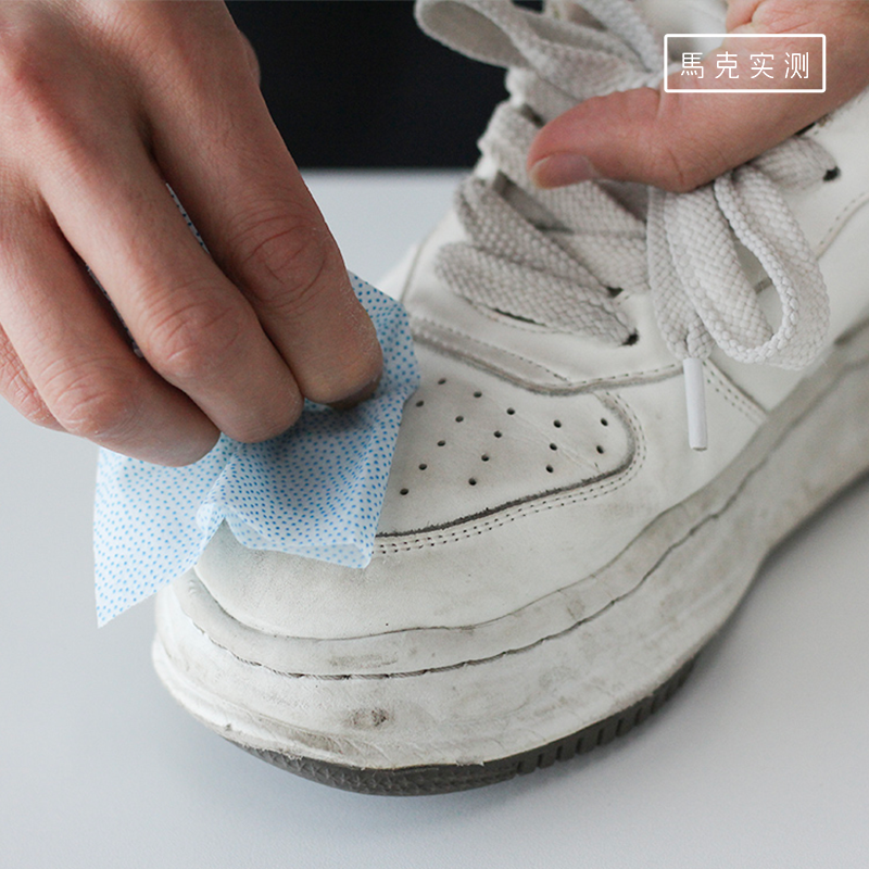 马克实测 擦鞋湿巾表面带颗粒清洁效果更好小白鞋不留泡沫 AL-2 - 图0