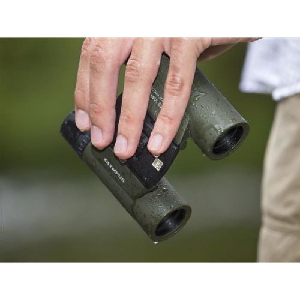 天猫国际日本直购日本直邮OLYMPUS奥林巴斯双筒望远镜8x25轻巧防水绿色8X25WPIIGRN2