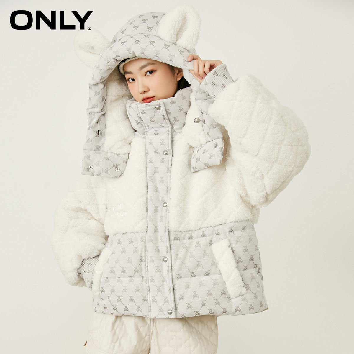 only2021冬季新款短款仿拼接羊羔绒 ONLYoutlets店羽绒服