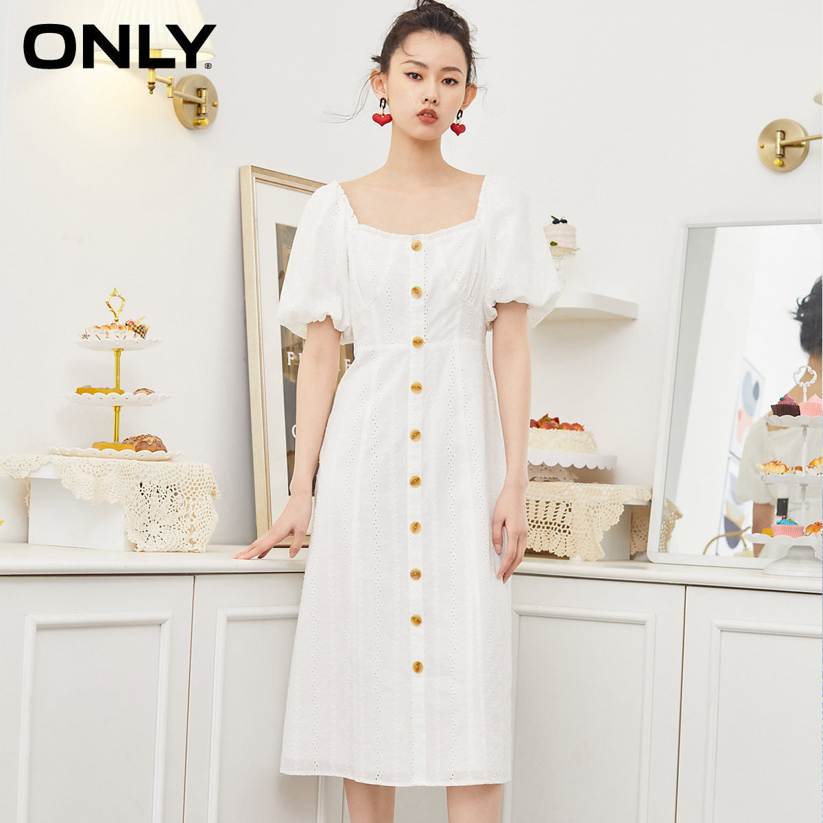 only2021夏季新款镂空泡泡袖连衣裙 ONLYoutlets店连衣裙