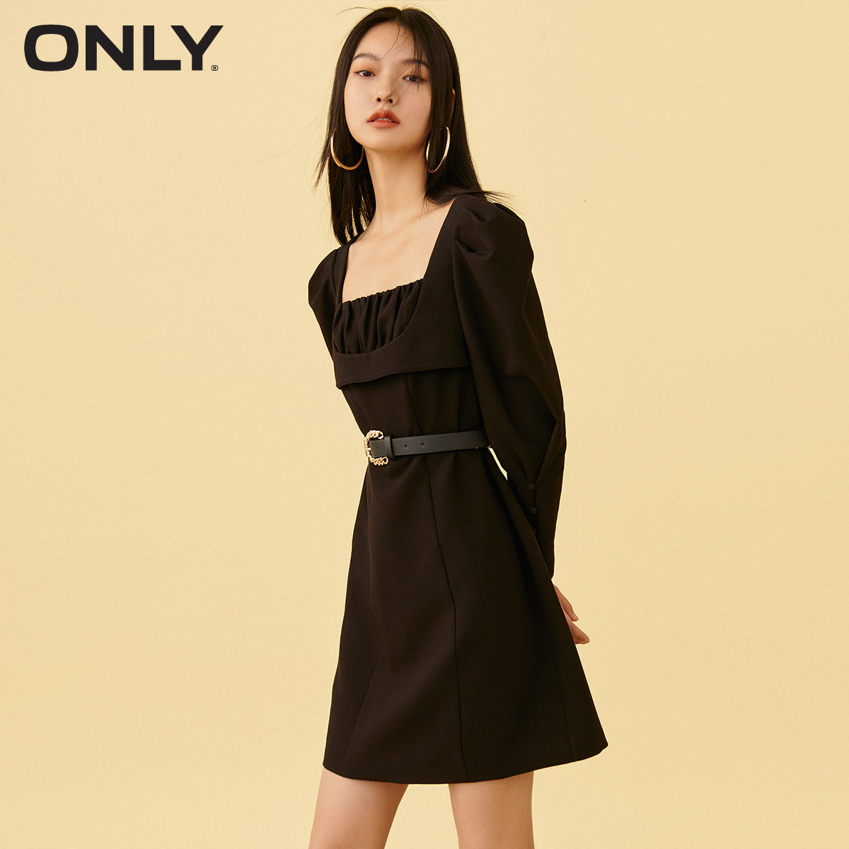 only2021冬季新款方领泡泡袖连衣裙 ONLYoutlets店连衣裙