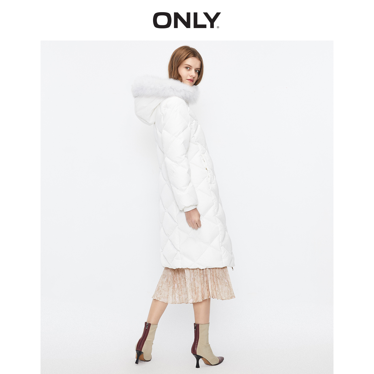 only奥莱秋季新款菱形设计羽绒服 ONLYoutlets店羽绒服