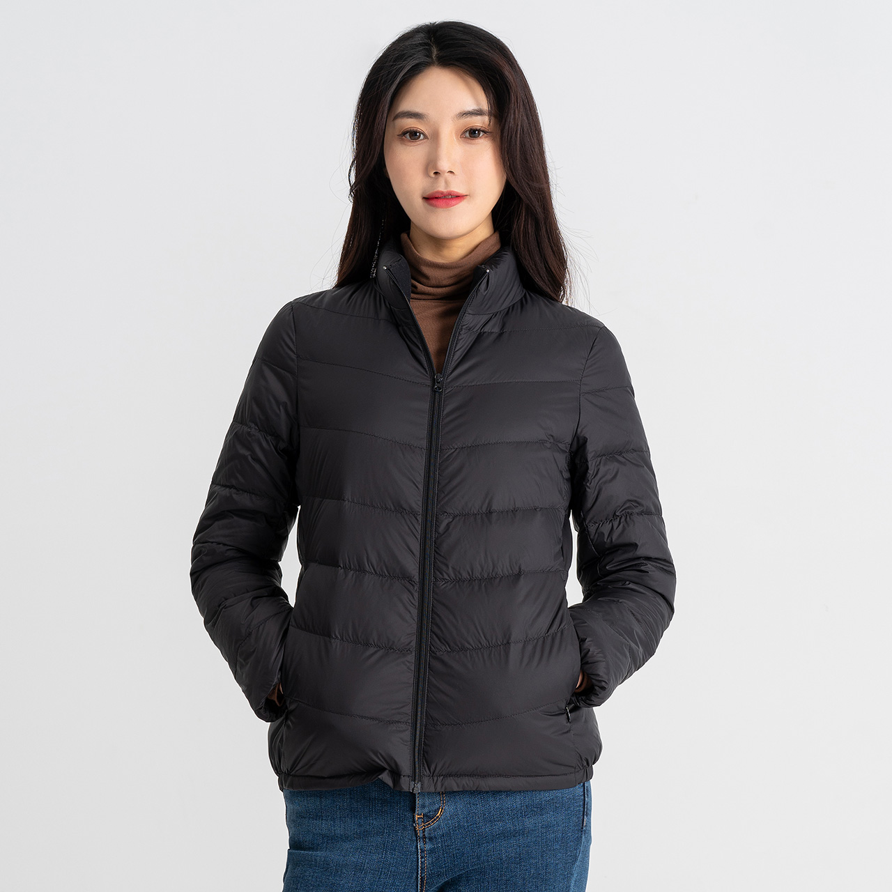 雪中飞 时尚羽绒服女短款轻便修身轻薄羽绒服大码保暖外套 outlets 雪中飞 时尚羽绒服女短款轻便修身轻薄羽绒服大码保暖外套 outlets