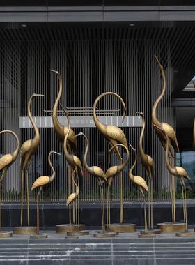 仿铜仙鹤雕塑喷泉水池仿真丹顶鹤抽象动物摆件别墅园林景观装饰品