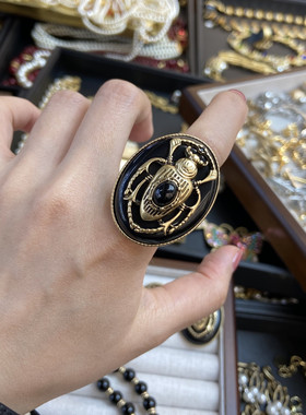 青岛俄罗斯金款滴油复古昆虫圣甲