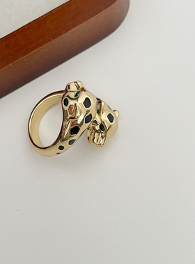 欧美风炫酷豹子头戒指