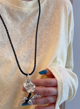 小众设计感爱心小狗花朵唱K黑色