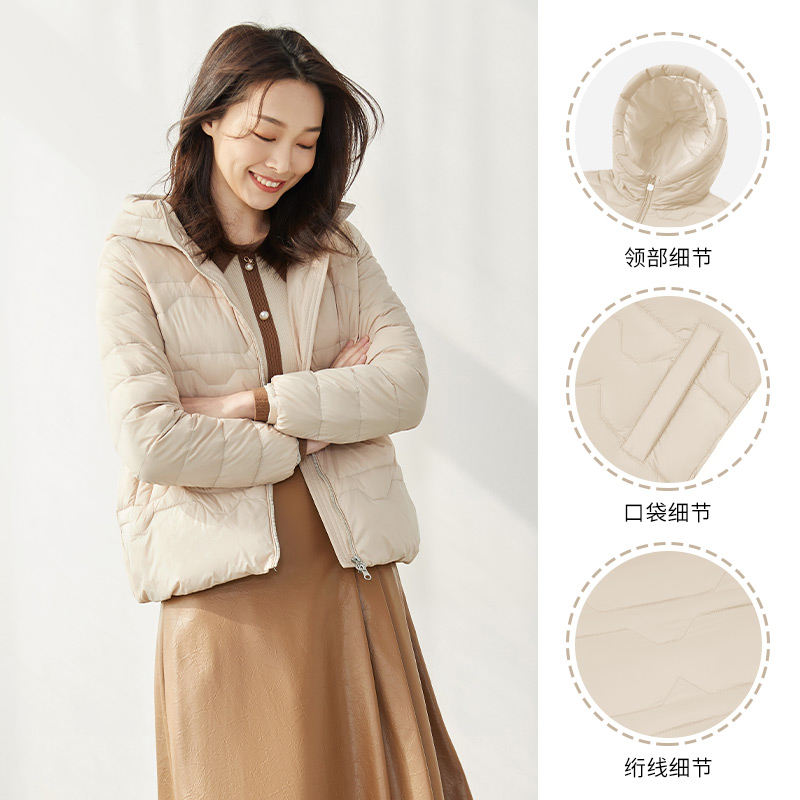 千仞岗 秋冬羽绒服女连帽轻薄短款连帽柔软休闲外套 2021 轻暖 千仞岗 秋冬羽绒服女连帽轻薄短款连帽柔软休闲外套 2021 轻暖