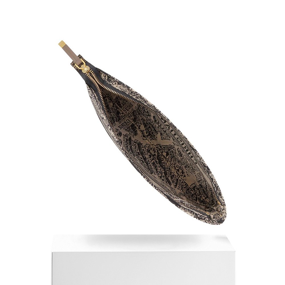  天猫国际探物美国手拿包